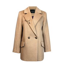 Cargar imagen en el visor de la galería, The Crossed Jacket