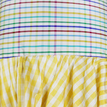 Cargar imagen en el visor de la galería, Carnaval Mini Skirt