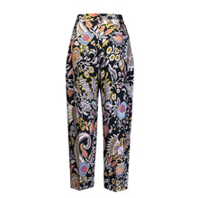 Cargar imagen en el visor de la galería, Pleated Trousers
