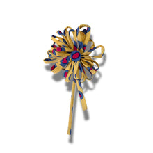 Load image into Gallery viewer, Broche Crisantemo Extendido
