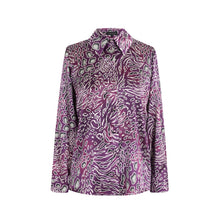 Load image into Gallery viewer, Classic Button Shirt
