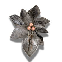 Load image into Gallery viewer, Broche Orquídea Nocturna
