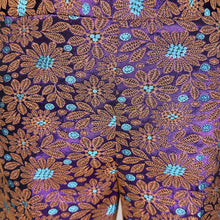 Load image into Gallery viewer, Classic Cropped Pants
