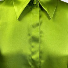 Cargar imagen en el visor de la galería, Classic Shirt
