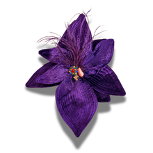 Cargar imagen en el visor de la galería, Broche Orquídea Nocturna
