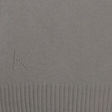 Cargar imagen en el visor de la galería, Cashmere Sweater
