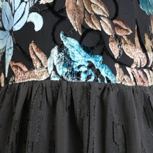 Cargar imagen en el visor de la galería, Romance Mini Dress
